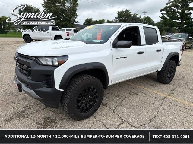 Used 2025 Chevrolet Colorado Trail Boss AWD/4WD image 8