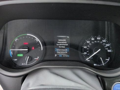 Certified 2024 Toyota Sienna XLE FWD image 11
