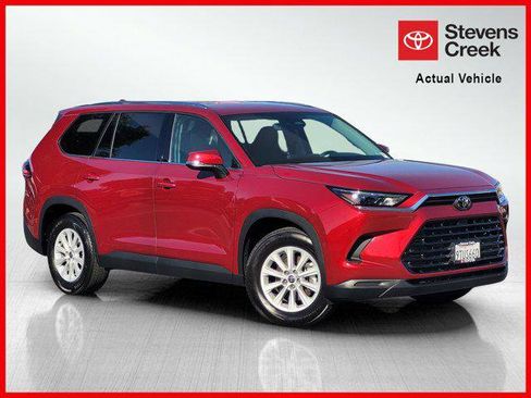 Certified 2025 Toyota Grand Highlander AWD image 1