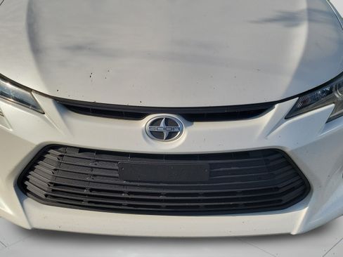 Used 2015 Scion tC FWD image 15
