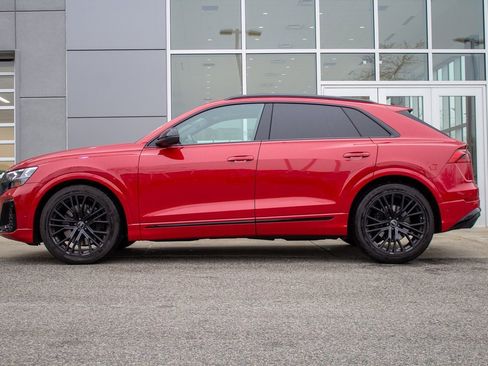 Used 2025 Audi SQ8 Prestige w/ Prestige Package image 7