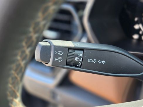 Used 2025 GMC Canyon AT4 w/ AT4 Premium Package AWD/4WD image 36