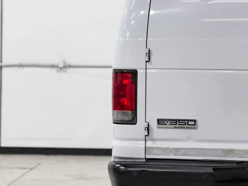Used 2014 Ford E-350 and Econoline 350 Super Duty w/ Power Group image 44