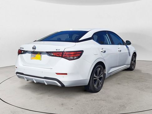 Used 2023 Nissan Sentra SV image 3