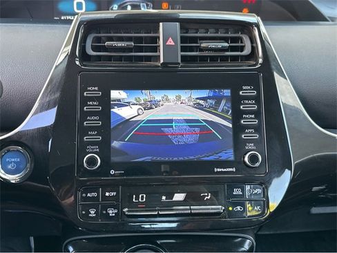 Used 2022 Toyota Prius L Eco image 10