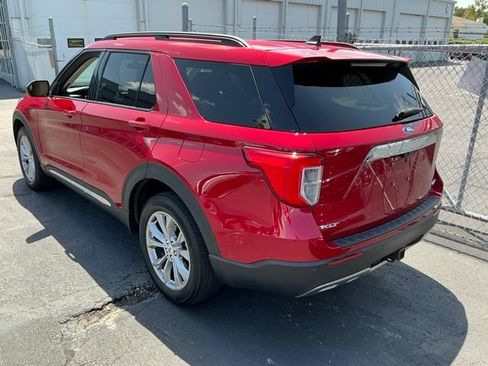 Used 2023 Ford Explorer XLT w/ Equipment Group 202A AWD/4WD image 6