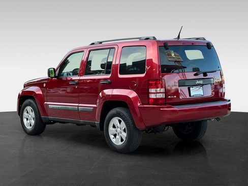 Used 2012 Jeep Liberty Sport w/ Popular Equipment Group AWD/4WD image 5