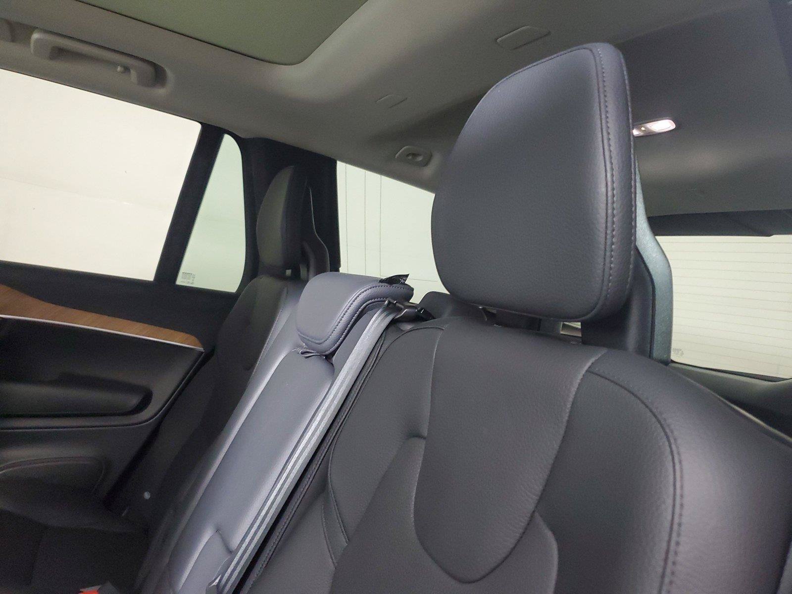 Certified 2024 Volvo XC90 B6 Plus w/ Protection Package Premier AWD/4WD image 14