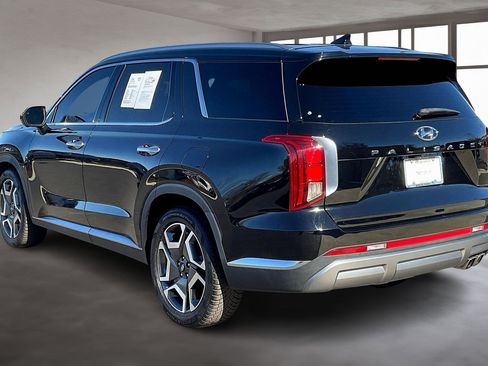 Used 2023 Hyundai Palisade Limited w/ Cargo Package image 4