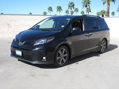 Used 2020 Toyota Sienna SE