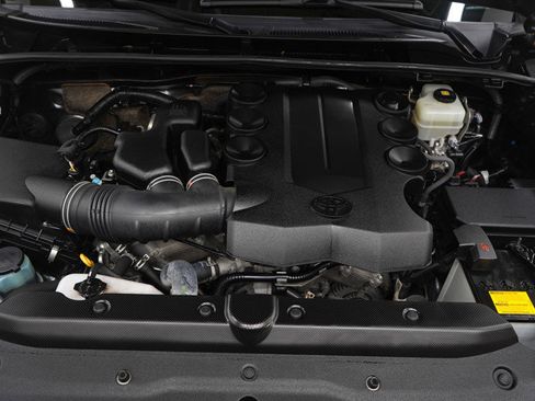 Used 2019 Toyota 4Runner SR5 Premium image 32