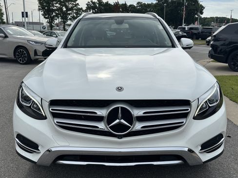 Used 2018 Mercedes-Benz GLC 300 4MATIC image 2