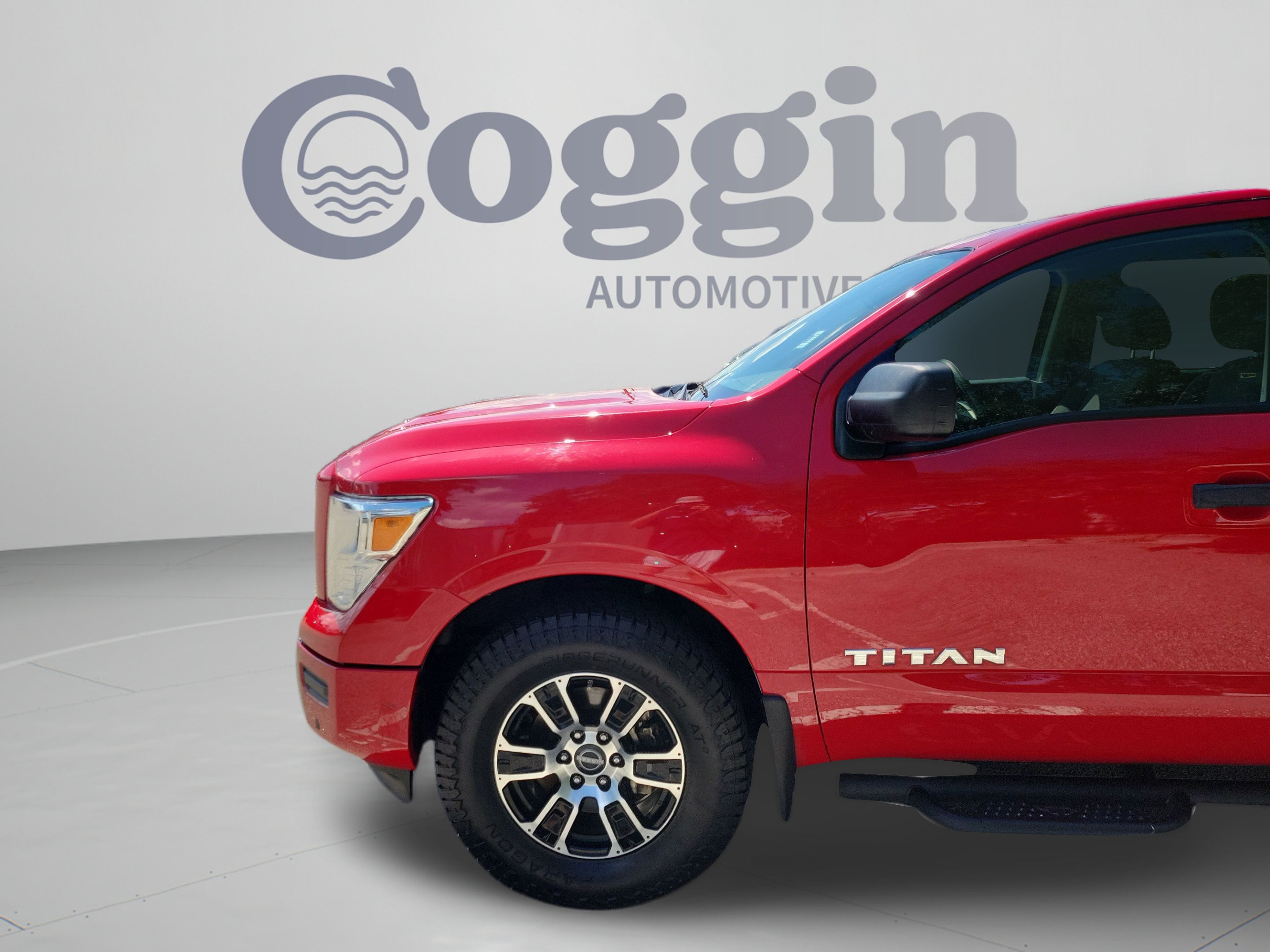 Used 2023 Nissan Titan SV w/ SV Convenience Package RWD image 28