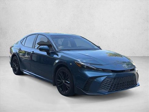 Used 2025 Toyota Camry SE w/ Multimedia Upgrade Package FWD image 3