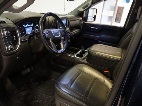 Certified 2023 GMC Sierra 3500 Denali w/ Denali Ultimate Package image 9