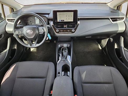 Used 2025 Toyota Corolla LE FWD image 16