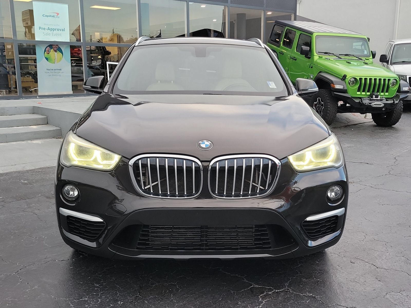 Used 2018 BMW X1 xDrive28i AWD/4WD image 2