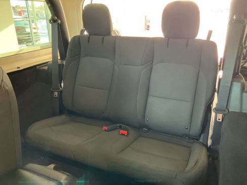 Used 2022 Jeep Wrangler Sport S image 25