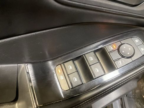 Used 2024 Nissan Rogue SV image 17