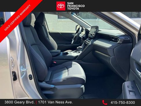 Certified 2021 Toyota Venza LE AWD/4WD image 20