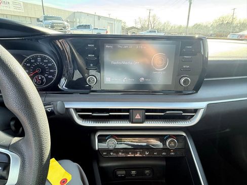 Used 2022 Kia K5 LX image 14