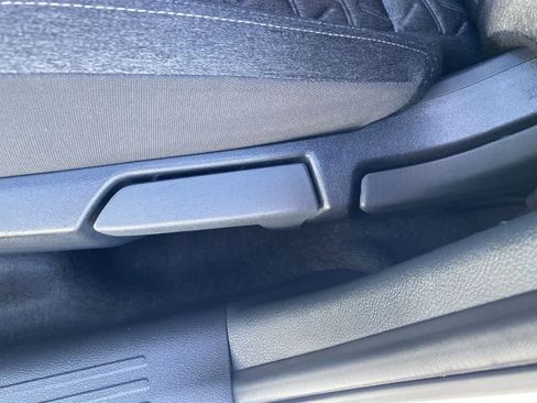 Used 2025 Nissan Kicks SV image 12