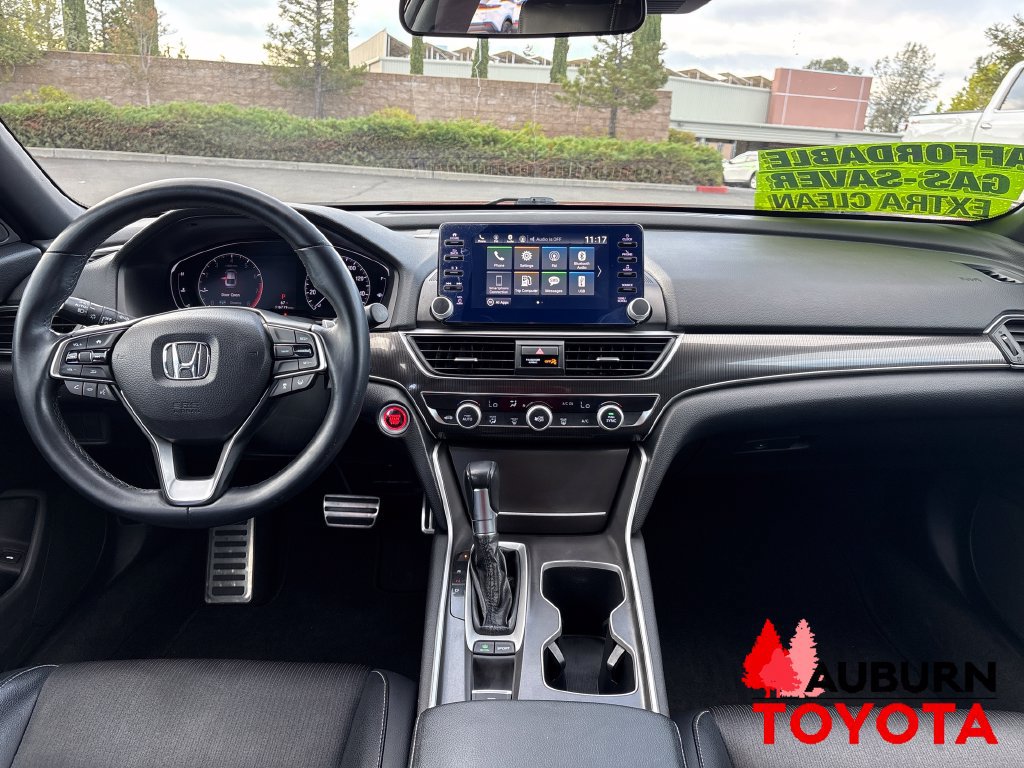 Used 2018 Honda Accord Sport image 12