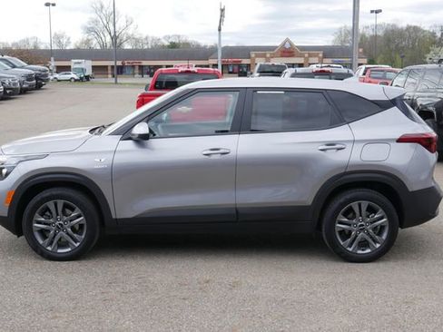 Used 2022 Kia Seltos LX image 6