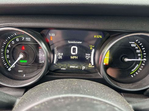 Used 2023 Jeep Wrangler Unlimited Sahara w/ Cold Weather Group AWD/4WD image 22