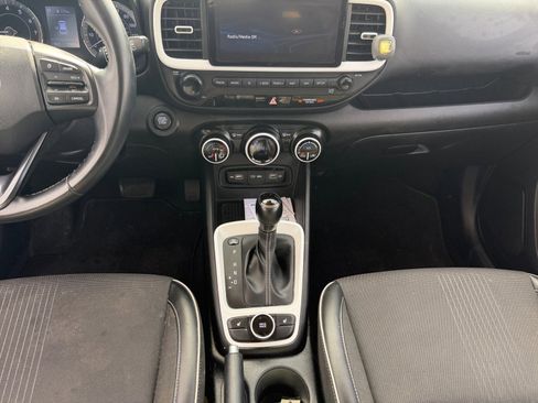 Used 2022 Hyundai Venue Limited w/ Cargo Package FWD image 13