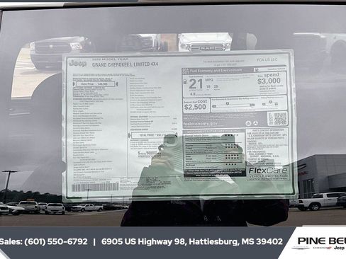 New 2025 Jeep Grand Cherokee L Limited AWD/4WD image 12