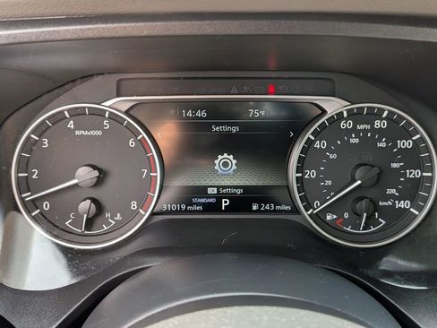 Used 2023 Nissan Rogue SL w/ SL Premium Package FWD image 16