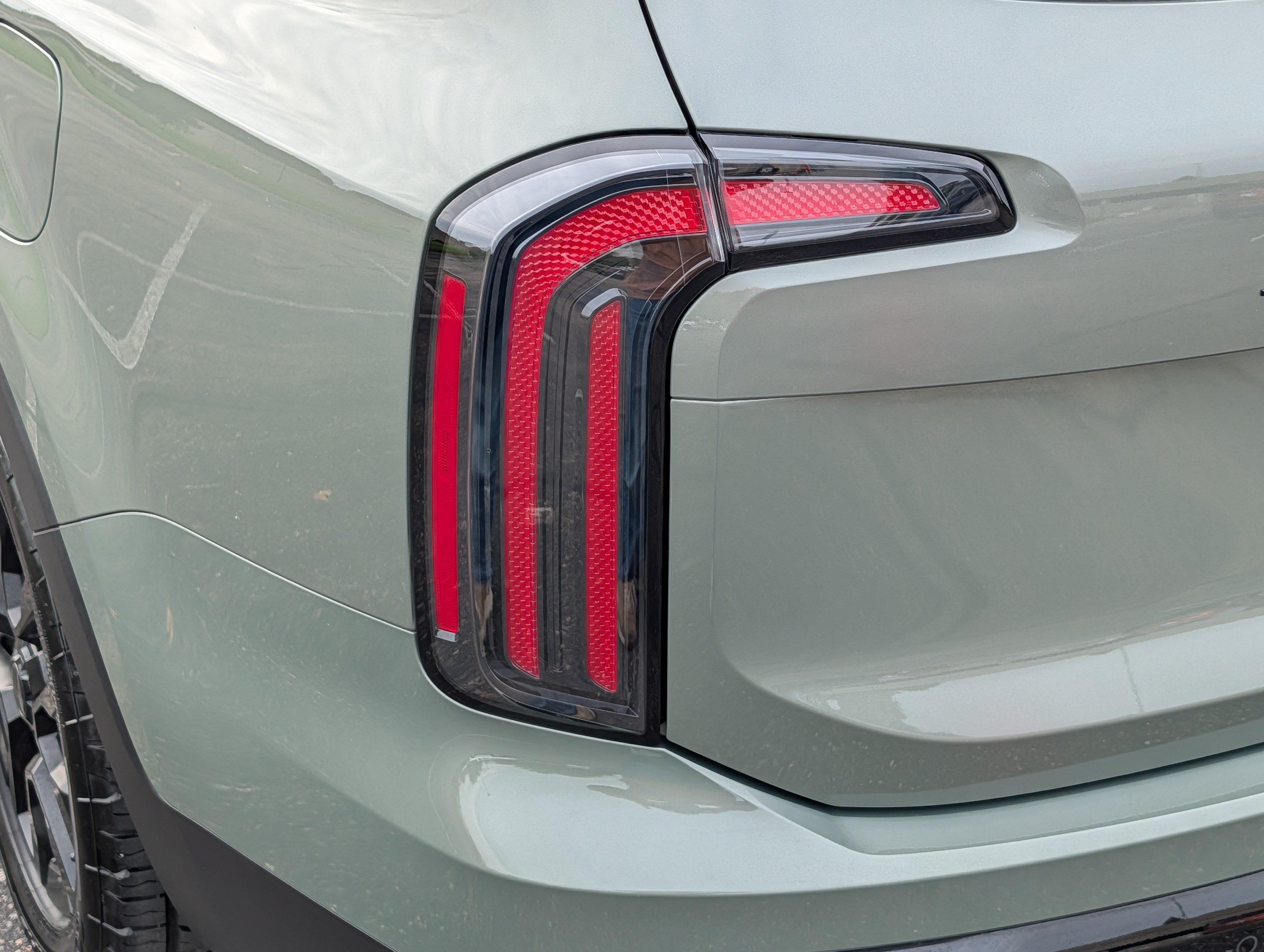 Certified 2025 Kia Telluride SX Prestige X-Pro AWD/4WD image 17