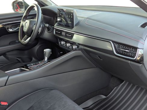 Certified 2025 Acura ADX A-Spec image 29