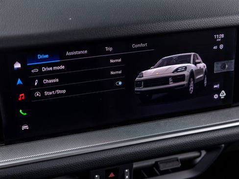 New 2026 Porsche Cayenne image 57