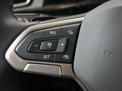 Certified 2025 Volkswagen Atlas Cross Sport SEL Premium R-Line image 27