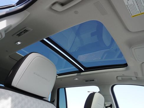 New 2026 GMC Acadia Denali FWD image 16