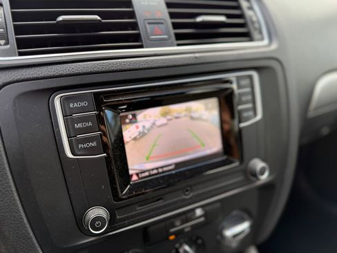 Used 2018 Volkswagen Jetta S image 17