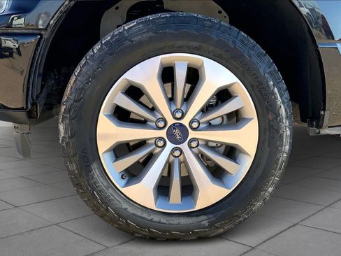 Used 2018 Ford F150 XL w/ Equipment Group 101A Mid image 11