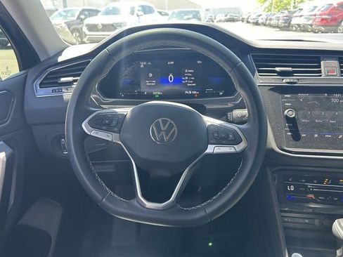 Certified 2023 Volkswagen Tiguan SE AWD/4WD image 10