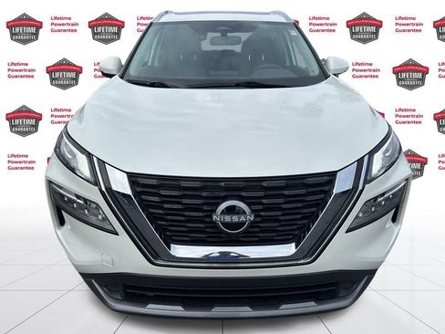 Used 2023 Nissan Rogue SL image 2