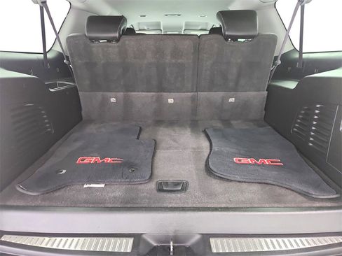 Used 2017 GMC Yukon XL SLT image 29
