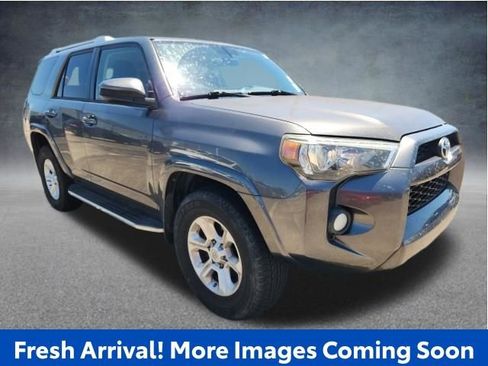 Used 2018 Toyota 4Runner SR5 RWD image 1