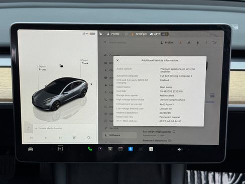 Used 2023 Tesla Model 3 Standard Range image 33
