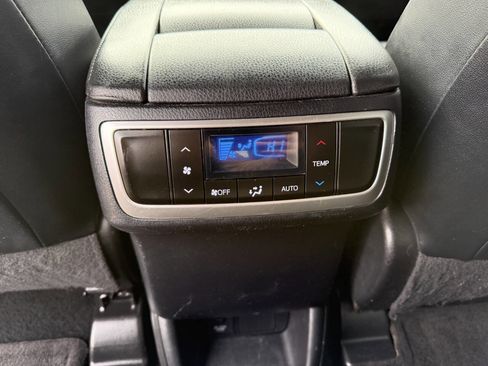 Used 2016 Toyota Highlander Limited w/ Four Season Floor Mat Package image 29
