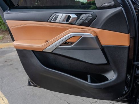 Used 2023 BMW X6 xDrive40i w/ Executive Package image 16