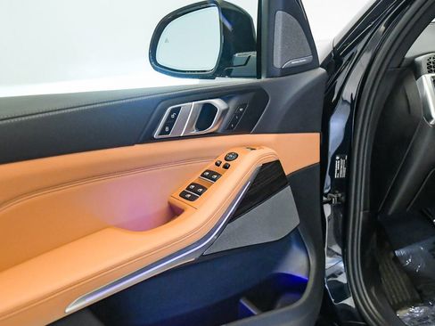 Certified 2025 BMW X5 xDrive40i w/ M Sport Package image 25