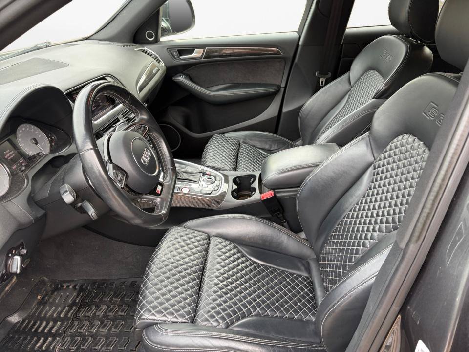 Used 2016 Audi SQ5 Premium Plus w/ Technology Package AWD/4WD image 9