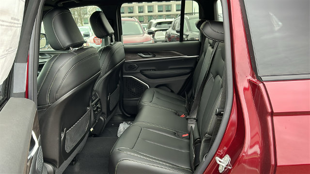 New 2026 Jeep Grand Cherokee Limited AWD/4WD image 21