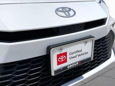 Used 2026 Toyota Camry SE FWD image 29